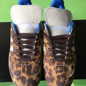 Meet your Posher, Ael